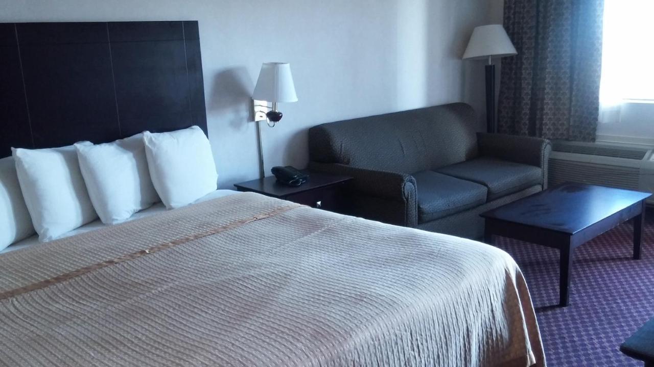 בליית'וויל Deerfield Inn מראה חיצוני תמונה