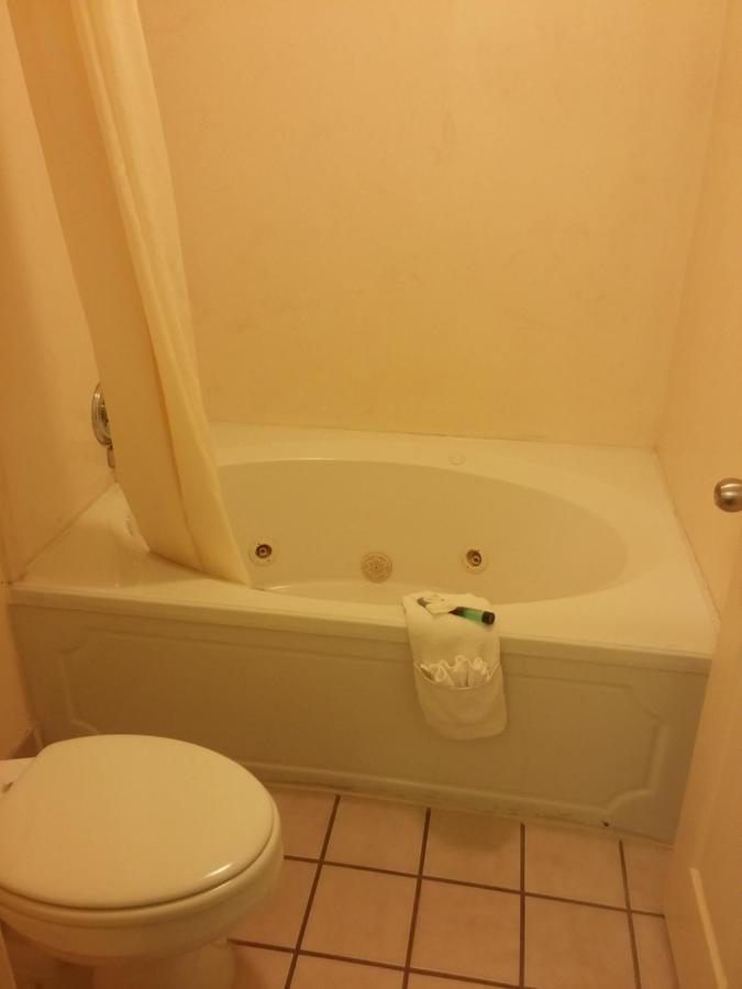 בליית'וויל Deerfield Inn מראה חיצוני תמונה