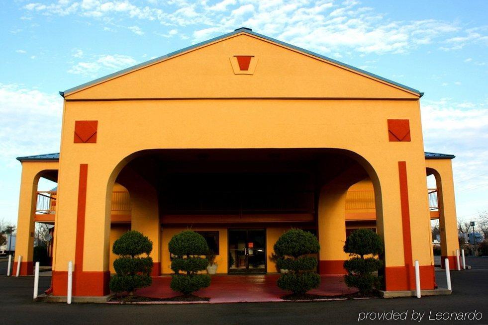 בליית'וויל Deerfield Inn מראה חיצוני תמונה