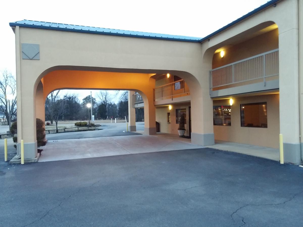 בליית'וויל Deerfield Inn מראה חיצוני תמונה