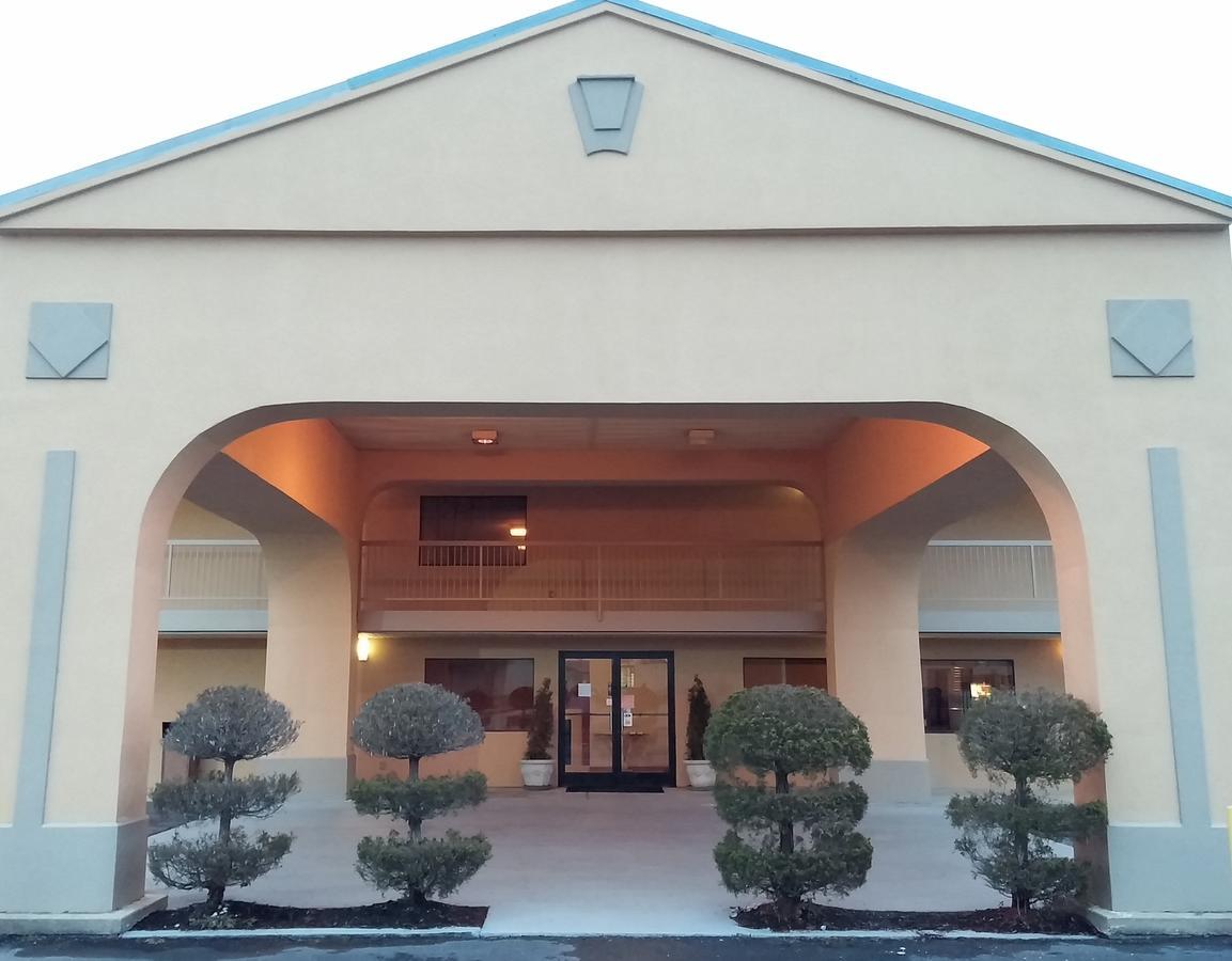 בליית'וויל Deerfield Inn מראה חיצוני תמונה