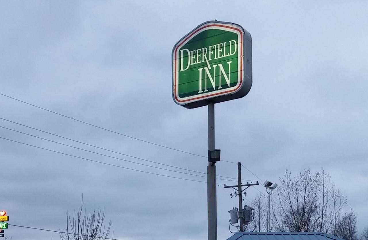 בליית'וויל Deerfield Inn מראה חיצוני תמונה