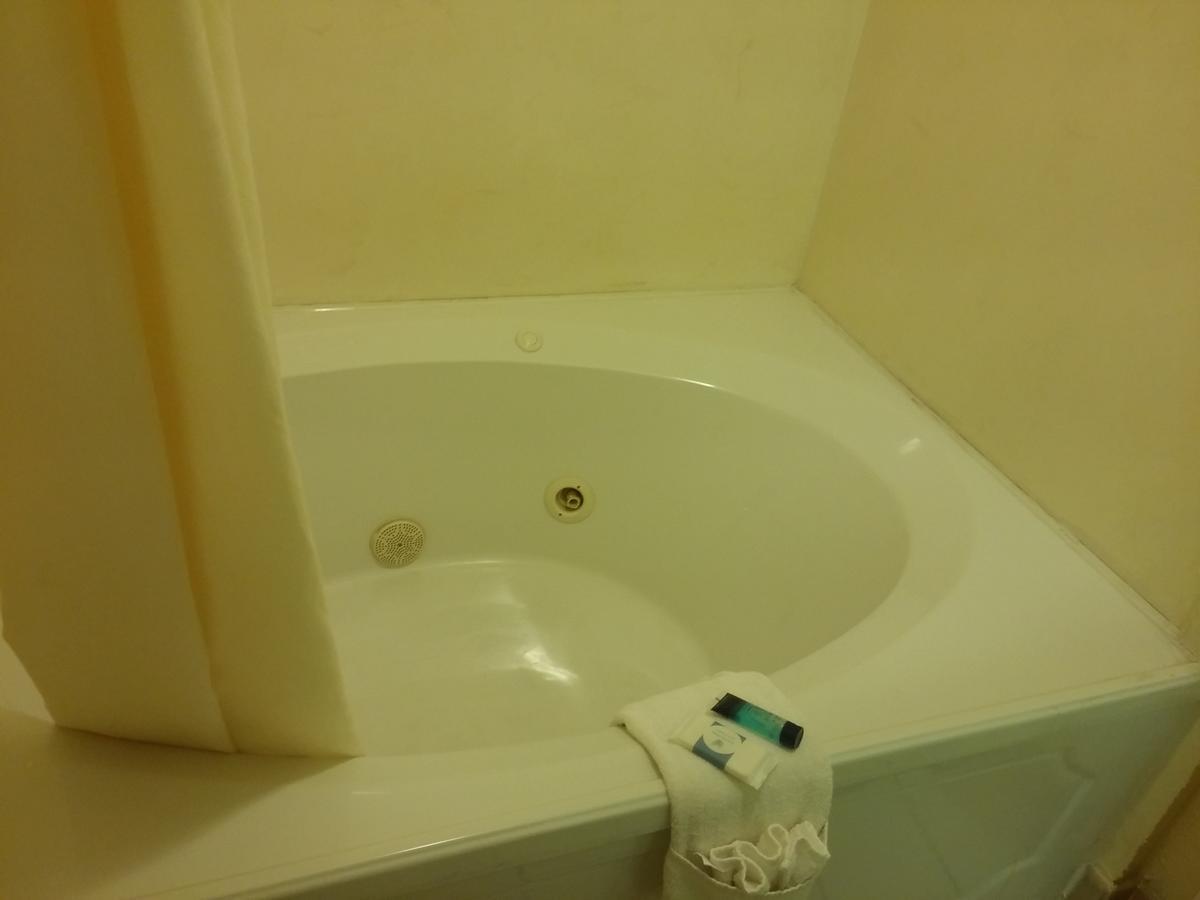 בליית'וויל Deerfield Inn מראה חיצוני תמונה